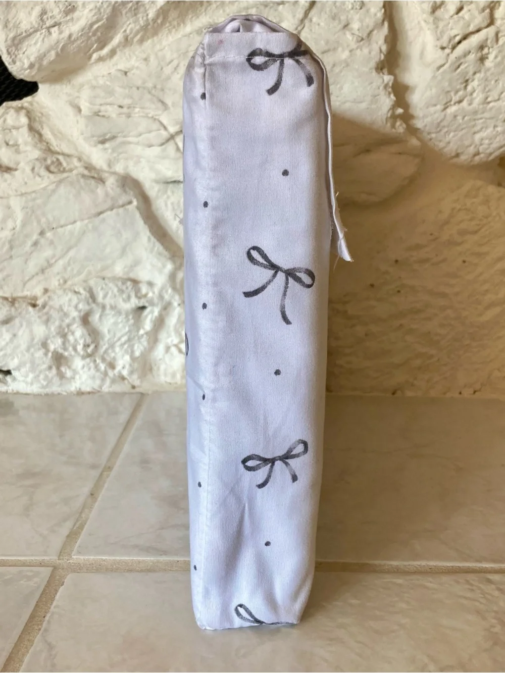 DORM READY! NEW Rachel Zoe Twin XL Sheet Set in White with Black Bow/Dot Print